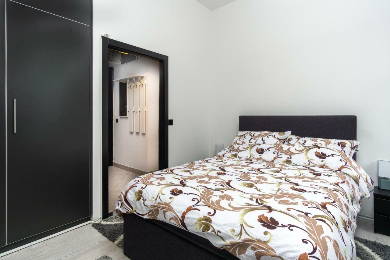 Apartman Ambasador 자그레브 외부 사진