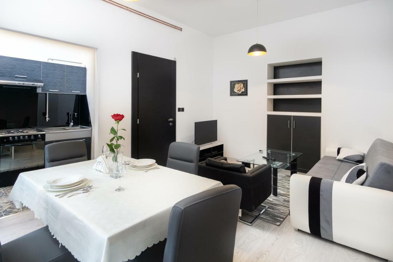 Apartman Ambasador 자그레브 외부 사진